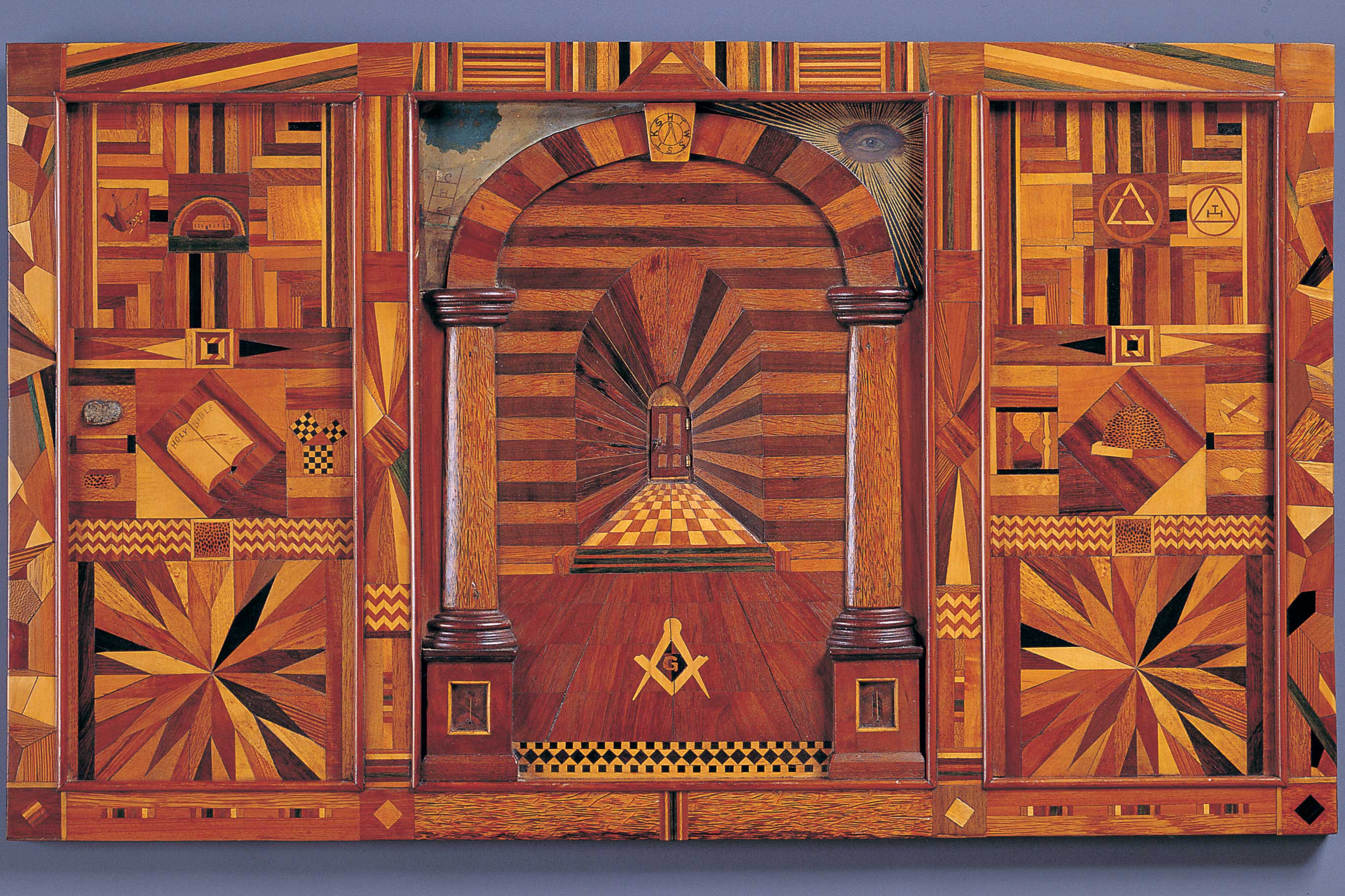 Masonic Royal Arch Plaque, probably Natick, Massachusetts, 1899, wood, with printed and painted paper. Collection American Folk Art Museum, New York, Gift of the Hirschhorn Foundation, Photo by José Andrés Ramírez